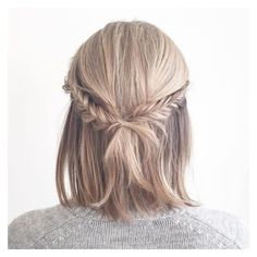 50 Hottest Prom Hairstyles for Short Hair ❤ liked on Polyvore featuring beauty products, haircare, hair styling tools, hair, beauty and blonde hair Shoulder Length Hairdos Easy Updo, Shorter Hairstyles, Gray Blonde, Gray Wigs, Fun Hairstyles, Half Updo Hairstyles, Fishtail Braids, Prom Hairstyles For Short Hair, Videos Cooking