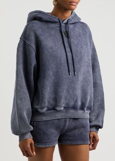 Find ALEXANDER WANG Logo Hooded Cotton-blend Sweatshirt on Editorialist. Info & Care alexanderwang.t cotton-blend sweatshirt; Drawstring hood, dropped shoulders, logo print, ribbed trims, faded finish; Slips on; 75% cotton, 25% polyester Machine wash; Size & Fit Length shoulder to hem: 23.5 inches/ 60cm Midweight; Relaxed fit; Model is 5'10'/ 178cm and wears a size small T Logo, Couture Tops, Top Collection, Alexander Wang, Blue Fashion, Logo Print, Sweatshirt Fashion, Sweatshirts Women, Hooded Sweatshirts