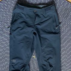 Outdoor Research Alpine Climb Pants. Basically New - Lightly Used For One Season. Plenty Of Pockets! Cinch Waist Ability. Reenforced Leg Openings With Zippers For Easily Adjusting Boots And Under Layers. Outdoor Research, Pants Color, Outdoor Woman, Cinched Waist, Climbing, Black Gray, Pant Jumpsuit, Black And Grey, Pants For Women