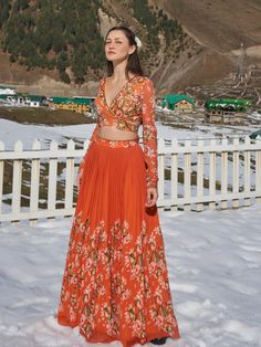 N0BP0A04-OR2 Orange Indian Outfit, Lehenga With Blouse, Orange Maxi Skirt, Strong Feminine, Orange Lehenga, Orange Bridesmaid, Georgette Gown, Black Lehenga, Floral Lehenga