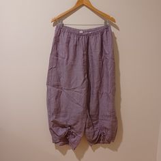 Nwt Chalet Pants Size Large Color Lavender Style H38568 100% Linen Elastic Waist Lined Interior Cinch Hem High Rise Cropped Pull On Made In The Usa Inseam 23" Waist 14.5" Rise 13" New With Store Tag. No Defects. Thank You!! Hem Pants, How To Hem Pants, Linen Pants, Pant Jumpsuit, Lanterns, Elastic Waist, Lavender, High Rise, Pants For Women