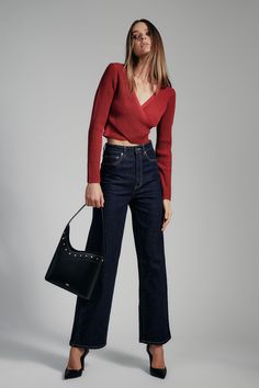 A modernist upgrade. The Heidi Wide Leg Jean is this season?s essential denim pick. Creating a contemporary trend-led look in cotton denim with subtle stretch, a high waistline, full-length leg, wide cut and classic pocket detailing.SIZING: True to size.
 - Stretch cotton denim - Full length  - Wide leg - Pocket detailing - Fabrication: 95% cotton, 1% elastane (Exclusive of trims) Modern High Waist Flare Jeans, Chic Wide Leg Flare Jeans For Winter, Chic Wide-leg Flare Jeans For Winter, Chic Full Length Jeans For Winter, Chic Denim Blue Jeans For Winter, Chic Dark Wash Jeans For Winter, Chic Flare Jeans With Five Pockets For Fall, Modern Jeans For Fall, Chic Winter Jeans