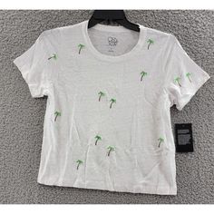 Chaser Embroidered Palm Tree Linen Blend Tee Men'S L White Multi Crew Neck S/S~ Chaser Embroidered Palm Tree Linen Blend Tee Men's L White Multi Crew Neck S/S Retail $79.00 Add A Touch Of Casual Elegance To Your Wardrobe With This Chaser Pineapple Women's Knit Crewneck Graphic T-Shirt. Made Of A Breathable Spandex And Linen Blended Fabric, This T-Shirt Has A Crew Neckline, Short Sleeves, And A Pullover Closure. The Embroidered Pineapple Accent On The Front Adds A Unique Touch To This Basic White Tops With Embroidered Logo For Spring, Casual Embroidered T-shirt For Summer, Casual White Tops With Embroidered Logo, Embroidered Short Sleeve Tops For Vacation, Casual Short Sleeve Tops With Embroidered Graphics, White Embroidered Casual Shirt, Casual White Embroidered Shirt, Summer Cotton Shirt With Embroidered Logo, Relaxed Fit Top With Embroidered Logo For Summer