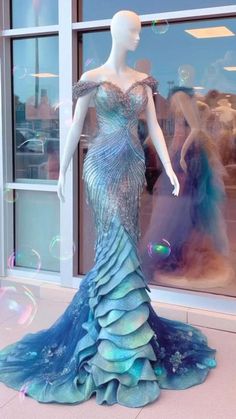 Fashion: #fashion, #style, #outfitinspiration, #beauty Diy Mermaid Tail, Mermaid Tail Costume, Gala Gown, Sea Dress, Tail Dress, Mermaid Diy, Girl Fashion Style, Queen Costume, Theme Dress