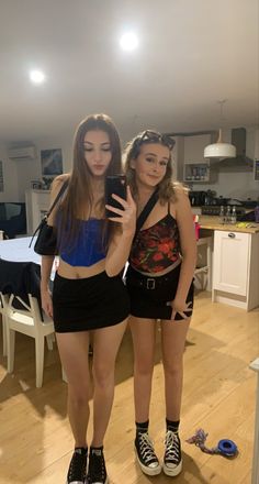 #bestfriend #pres #saturdaynight #clubbing #vibes Cute Club Fits, Woman Club Outfits Night, Nightclub Outfit Ideas, Rager Party Outfit, Clubbing Outfits Nightclub Summer, Party Night Club Aesthetic Outfit, Nightout Outfit Club Ideas, Club Outfits With Converse, Club Outfits For Women Clubwear