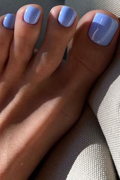 Pretty pastel purple. 📷 shuga.studio Pedicure Colors, Gel Toe Nails, Toe Nail Color, Pretty Toe Nails, Cute Toe Nails, Summer Toe Nails, Colorful Nails, Toe Nail Designs, Chic Nails