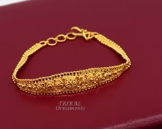 22kt  yellow gold handmade flexible bracelet, fabulous stylish customized gifting jewelry from India. it will comes with 22kt/916 complete hallmarked sign, it contain 91.6% pure gold bracelet. Metal-22 kt yellow gold. Item type-Bracelet. Length and Weight: 7 inches-9.500 grams. 7.5 inches-10.200 grams. 8 inches-10.880 grams. 8.5 inches-11.560 grams. 9 inches-12.240 grams. Width-10 mm approx. maximum. width-4 mm minimum. Stamped-22kt/916 hallmarked  Length-7.5"/8"/8.5"/9" (select your size) Makes Traditional 22k Gold Chain Bracelet Gift, 22k Gold Filigree Bracelet, 22k Gold Bracelets With Intricate Design For Festivals, 22k Gold Filigree Bracelets For Festivals, 22k Gold Filigree Bracelet Gift, Yellow Gold Bracelets With Intricate Design For Festivals, 22k Yellow Gold Filigree Bracelet, Bracelet Design Gold, Gold Bracelet Designs