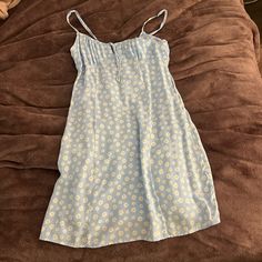 - Never Worn, Has Tags - Size Xs - Adjustable Straps Spring Casual Sundress With Daisy Print, Light Blue Mini Sundress Casual Style, Light Blue Fitted Casual Sundress, Light Blue Casual Mini Sundress, Casual Light Blue Mini Sundress, Aeropostale Bag, Aeropostale Shirt, Aeropostale Graphic Tees Women, Aeropostale Tank Tops