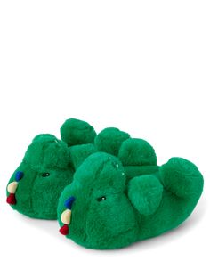 FABRICATION: 50% recycled polyester/50% polyester faux fur upper, imported CLOSURE: Slip-on style FEATURES: Embroidered dino face, 3D dino spikes and teeth Boys Dino Slippers - Gymmies | Gymboree | Boys | Dino Slippers - Gymmies in Green | Size Toddler 9-10 | Polyester Dino Slippers, Dinosaur Shoes, Dinosaur Slippers, Leggings Shorts, House Slippers, Shorts Jeans, Big Kids, Cool Kids