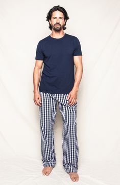 Brushed cotton twill brings 24-hour comfort to pajama pants that take you from sleepy nights to lazy weekends with ease. 100% cotton Machine wash, dry flat Imported Blue Cotton Holiday Sleepwear, Petite Plume Pajamas, Mens Fleece Pj Pants, Plaid Pajama Pants Men, Mens Pj Poplin Pants, Luxury Sleepwear, Navy Gingham, French Stripes, Cotton Pajama Sets