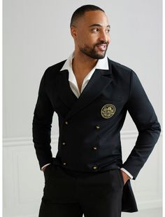 Cruise Ideas, Classy Outfits Men, Our Universe, Her Universe, Fashion Male, Gold Bee, Men’s Suits, Black Men Fashion, Outfits Men