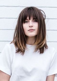 Bob Lung, Bangs Style, Medium Length Hair With Bangs, Long Hair Models, Trendy Hair, Hair Images, Mid Length Hair, Haircuts With Bangs