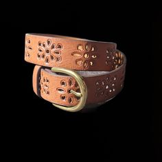 Brown Belt With Flowers Cutout Design, With Gold Buck. Ladies Please Measure, This Belt Is 31.5 Inches Long! Thick Brown Belt, Belt Buckles Womens, Cute Belts For Women, Vintage Brown Belt, Cottagecore Belt, 70s Belts, Brown Belt Outfit, Flowers Cutout, Earthy Christmas