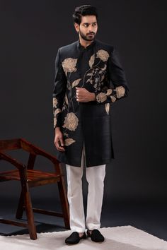 Black Sherwani, Indian Groom Wear, Off White Pants, Golden Embroidery, White Pant, Groom Wear, Embroidery Fashion, Band Collar, Designer Suits