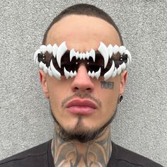 London Outfit Ideas, Types Of Glasses, Tooth Gem, Concept Clothing, Crystal Eye, Fashion Mask, Stylish Glasses, Chris Brown, Character Outfits