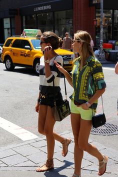 Cute looks for hot weather City Summer, New York Street Style, Moda Chic, Mode Boho, Dress Well, Boutique Fashion, New Classic