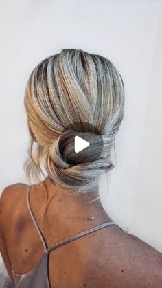 HANNAH TAYLOR on Instagram: "SIMPLE BUN TUTORIAL ❤ I hope you like this super easy updo!  No need for curling, just make sure the hair is smooth to start with, I used @kykhaircare magic dust volume powder to make the hair a lot easier to style and so I could mold by bun into a nice shape really easily. If you're in the UK, you can only order this from @prostylinguk make sure you use my discount code HAN10 for money off!  SAVE for inspo and leave me a comment if you're feeling nice thanks so much its always so appreciated!  . . .  #bridalhair #hairinspo #lowbun #hairtutorial #hairideas" How To Do A Sleek Low Bun, Nice Buns Hairstyles, Step By Step Updos For Long Hair, How To Do A Chignon Bun, Chignon Hair Tutorial, Clean Bun Hairstyles Classy, Classy Updo Hairstyles Elegant Wedding, Low Up Do, Low Up Do Wedding Hair