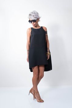 "* Material: Linen * Crew Neck * Open Back * Sleeveless * Not Stretchable * Not Sheer at all * Loose fit * No Pockets * Zipper closure at the back * Model is 1.64cm (5ft 3\") tall, 50 kg (110Lbs) and wears size Small * Made to order SIZE CHART SIZE XS US/Canada 2 UK 4 Europe 32 Australia 6 Japan 5 Bust: around 33 in/84 cm Waist: around 26 in/66 cm Hip: around 35.5 in/90 cm Approx height: 5'7\"/170 cm SIZE S US/Canada 4/6 UK 6/8 Europe 34/36 Australia 8/10 Japan 7/9 Bust: around 35 in/88 cm Waist Black Sleeveless Summer Dress For Casual Wear, Black Sleeveless Dress For Summer Dress Down, Black Sleeveless Dress For Summer, Sleeveless Black Linen Dress For Spring, Black Sleeveless Linen Dress For Spring, Chic Black Linen Dress For The Beach, Chic Black Linen Beach Dress, Chic Black Sleeveless Linen Dress, Black Sleeveless Linen Dress For Summer