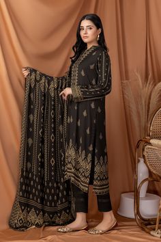 LSM Lakhany PPC-302-B Winter Collection 2022 Original brand suit fabric and photography lite diffrance in actual print. Pashmina Dupatta, Winter Collection 2022, Asian Designers, Kurti Design, Printed Trousers, Suit Fabric, Asian Outfits, Pakistani Outfits, Fabric Stores Online