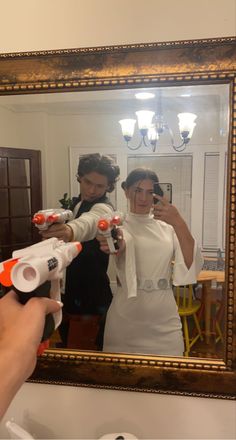 Halloween Couples Ideas Costumes, Couple Halloween Costumes Short Guy, Han And Leia Couples Costume, Han And Leia Costume Halloween, Hollween Costumes Couple, Couple Halloween Costumes Asian And White, Princess Leia Couples Costume, Couples Costume Ideas Cute, Star Wars Couple Aesthetic