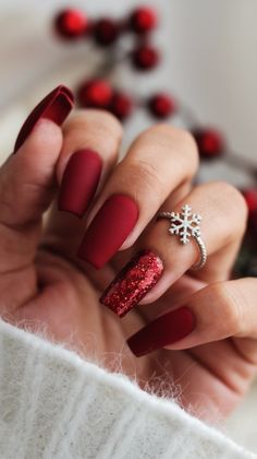 26 Red Winter Nails Designs That Are Simply Stunning Matte Cranberry Nails, Cherry Red Matte Nails, Matte Red Nails Christmas, Christmas Nails Matte Red, Red Winter Nails Acrylic, Red Acyrilics Nails, Mat Red Nails, Matte Christmas Nails Holidays, Solid Nail Color Ideas Winter