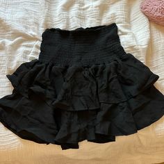 Never Worn. Black Ruffled Tiered Mini Skirt. Perfect For Summer As A Swimsuit Coverup!! Black Ruffle Mini Skirt, Black Tiered Skirt, Japan Life, Ruffled Mini Skirt, Tiered Mini Skirt, Ruffled Skirt, Skirt Midi, Skirt Mini, Swim Skirt