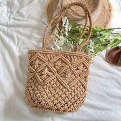 Elena Handbags Ретро бавовняна сумка через плече Free Crochet Bag, Crochet Handbag, Crochet Shoulder Bag, Crochet Weaves, Basket Design, Bag Crochet, Crochet Bag Pattern, Crochet Handbags, Craft Patterns