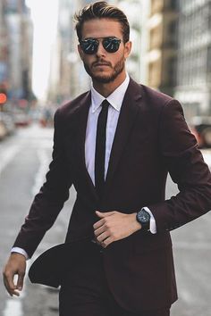 The Perfect Suit – Find The Right One For You Terno Slim Fit, Adam Gallagher, Terno Slim, Men In Suits, Pastel Outfit, Foto Tips, Black Tuxedo