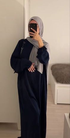 Modest Outfits Muslim, Abaya Outfit, Estilo Hijab, Stile Hijab, Mode Zara, Modesty Outfits, Mode Turban, Muslim Outfits Casual, Hijabi Fashion Casual