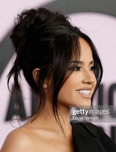 Texture Updo Wedding, Becky G Updo, Updo Hairstyles For Big Foreheads, Summer Bridesmaid Hair Medium Length, High Bun With Curtain Bangs, Casino Night Hairstyles, High Neckline Hairstyles, Becky G Hairstyles, Hair Styles For Wedding Guests