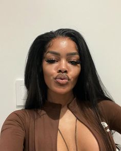 Black Women Baddie, Baddie Black, Birthday Makeup Looks, Mexican Actress, Teyana Taylor, Black Goddess, Black Barbie, Baddie Makeup, Beauty Skin Care Routine