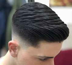 Trendy We Fryzurach, Low Fade Haircut, Cool Mens Haircuts, Faded Hair, Cool Hairstyles For Men, Men Haircut Styles, Mens Haircuts Fade