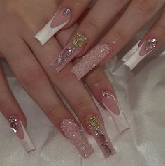 PRICES MAY VARY. French Tips With Glitter, Clean Manicure, Fake Nails White, Glitter French Tips, Long Press On Nails, Long Lasting Nail Polish, Manicure Tips, Style Français, Long Lasting Nails