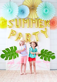 Party Time: Fire and Crème for Pottery Barn Kids | Rue                                                                                                                                                      More Pool Party Kids, Summer Decorations, Pool Party Decorations, Summer Party Decorations, Summer Birthday Party, Summer Pool Party, Flamingo Party, Summer Birthday