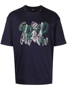 navy blue/white/dark green cotton logo print at the chest crew neck short sleeves straight hem Armani Polo, Armani Tshirt, Logo Azul, Travel Family, Graphic Logo, Cotton Logo, T Shirt Vest, Green Cotton, Giorgio Armani