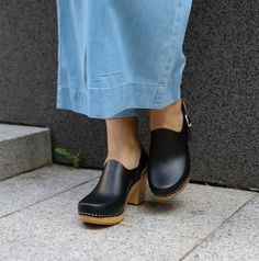 Leather clogs on a wooden sole. Made of smooth matte leather that adds elegance to a wooden sole. Thanks to the profiled side cut, each leg looks very neat. Perfect for minimalists who primarily value convenience and simplicity. Ideally suited to both day and evening stylizations. They will fit bare feet as well as tights or socks.We use only natural materials produced in the EU, leather comes from Italy and wood from Poland. Wooden sole is specially profiled, in such a way that you will be able Heeled Clogs, Sparkly Hair, Gray Headband, Curated Closet, Swedish Clogs, Gray Accessories, Toddler Hairstyles Girl, Wooden Clogs, Med Student