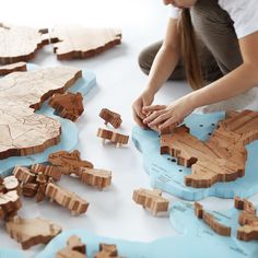 Diy Bedroom Decor For Teens, World Map Puzzle, Wooden World Map, Puzzle Diy, Map Puzzle, World Map Decor, Wooden Map, Globe Decor, Wood Map