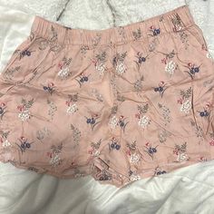 H&M Soft Shorts, Size 6, Never Worn! Pink Floral Print Pajama Shorts For Summer, Pink Summer Pajama Shorts With Elastic Waistband, Cute Spring Pajama Shorts, Pink Elastic Waistband Pajama Shorts For Summer, Pink Floral Print Pajama Shorts For Spring, Spring Pink Floral Print Pajama Shorts, Cute Pink Spring Bottoms, Cute Pink Shorts For Spring, Pink Shorts With Pockets And Short Inseam