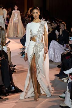 Zuhair Murad Spring 2023 Couture Collection | Vogue Zuhair Murad Spring 2023, Spring 2023 Couture, Couture 2023, Zuhair Murad Dresses, Runway Gowns, White Evening Dress