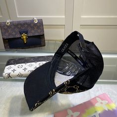 Size: Standard Size It comes with Dust box, Care manual, Tag, and Paper bag. Gucci Hat, Caps Hats, Paper Bag, Clutch Bag, Things To Come, Gucci, Tote Bag, Shoulder Bag, Hats