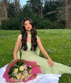 Beach Dress Photoshoot, Rashan Mh, Feminine Aesthetic Outfits, Soft Feminine Style, Cottagecore Girl, Bridal Sari, Celebrity Casual Outfits, Ig Girls, Picnic Dress