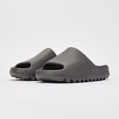 adidas Yeezy Slide "Granite" now available online Yeezy Bubble Slides, Adidas Yeezy Slide, New Sneaker Releases, Teen Christmas Gifts, Yeezy Slides, Adidas Slides, Sneaker Release, Wnba, Birthday Wishlist