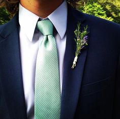 Men Suit Outfit, Pre Wedding Poses, Navy Wedding, Green Accents, Wedding Poses, Wedding Suits, Pre Wedding, Mens Suits, Mother Of The Bride