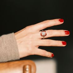 14K Baguette Diamond Ring with Red Enamel, Art Deco Solid Gold Enamel Ring, Geometric Diamond Ring with ? ctw diamonds Features - 14K Solid White Gold - Total 0.27 ctw diamonds (G color SI clarity) - Outer Frame has Red Enamel - Heigth :14.75 mm - Width: 13.20mm - Available all ring size Geometric Engagement Ring, Geometric Diamond Ring, Ring Geometric, Baguette Diamond Ring, Enamel Art, Art Deco Gold, Baguette Diamond Rings, Geometric Diamond, Enamel Ring