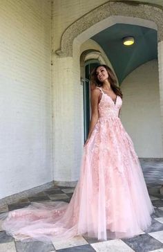 Prom Dress Inspo, Pink Prom Dress, Pink Prom, Cute Prom Dresses, Pretty Prom Dresses, Grad Dresses, Pink Prom Dresses, Pink Tulle, Gowns Online