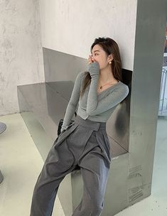 Grey Drape Mopping Pants | Yuna - ITZY M Fitted Chic Harem Pants For Fall, Chic Gray Wide Leg Pants For Fall, Chic Fall Harem Pants, Chic Gray Pants, Chic Ankle-length Harem Pants For Fall, Chic Gray Ankle-length Wide Leg Pants, Chic Gray Ankle-length Pants, Elegant Gray Ankle-length Wide Leg Pants, Chic Gray High-waisted Wide Leg Pants