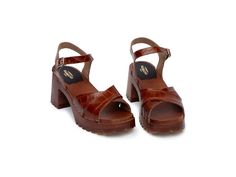 70s Womens Shoes, Brown Chunky Sandals, Vintage Platform Sandals, Cottagecore Sandals, Cute Shoes Aesthetic, 80s Sandals, Cute Shoes For Summer, 70s Sandals, Cute Sandals For Summer