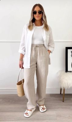 Modest Summer Fashion 2024, Modest Beach Wear, Summer Office Looks, Mom Inspo, Linen Pants Style, Gala Outfits, Travel Fits, Office Fits, Modest Summer Fashion