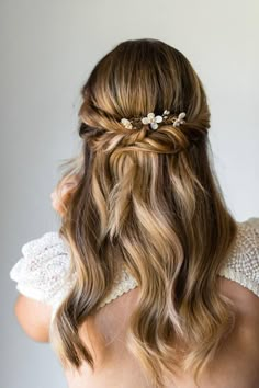 Leaf Headpiece, Simple Prom Hair, Simple Wedding Hairstyles, Wedding Hairstyles Half Up Half Down, Braided Hairstyles For Wedding, Wedding Hairstyles Updo, Trending Hairstyles