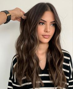 Fair Skin Bayalage Hair, Brown Hair With Beige Balayage, Dark Hair With Low Maintenance Highlights, Medium Length Dark Brown Hair Balayage, Teasy Lights Brunette, Lived In Brunette, Sombre Hair, Color Balayage